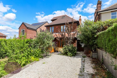 View Full Details for Newthorpe, Nottingham